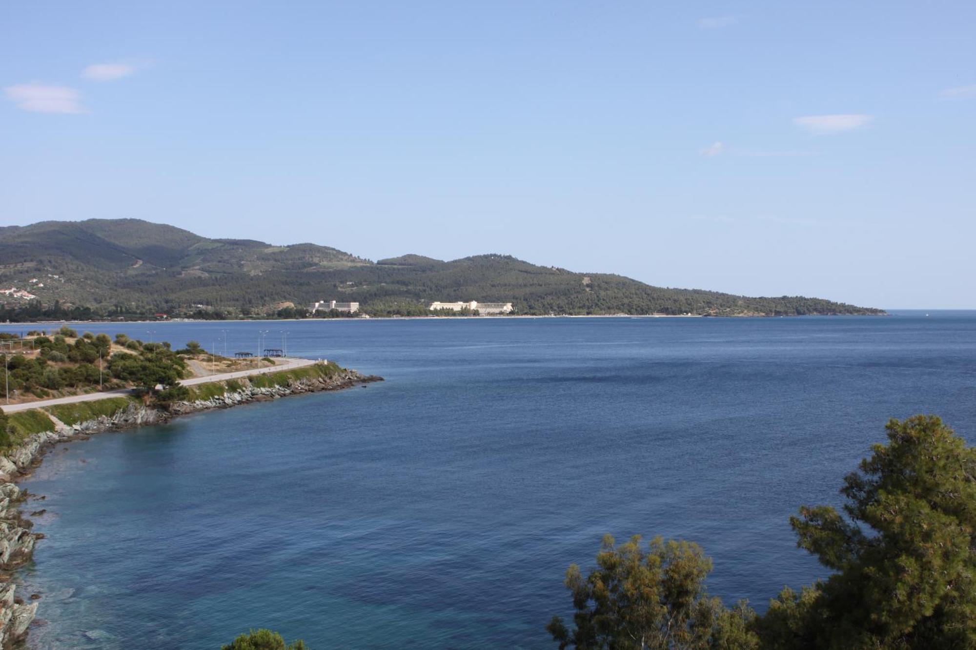 Akrotiri Hotel Neos Marmaras Buitenkant foto