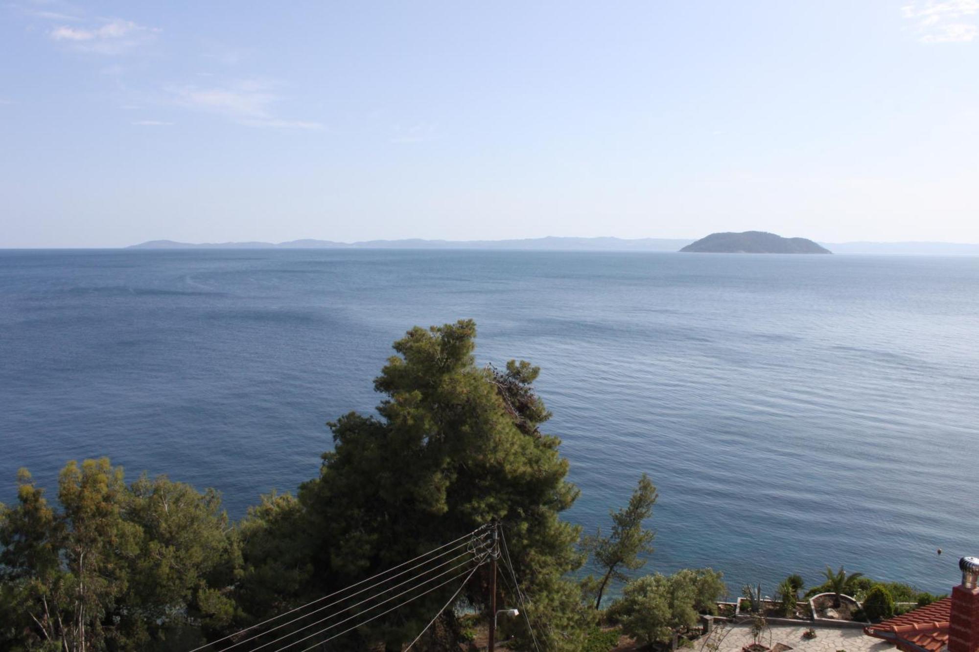 Akrotiri Hotel Neos Marmaras Buitenkant foto